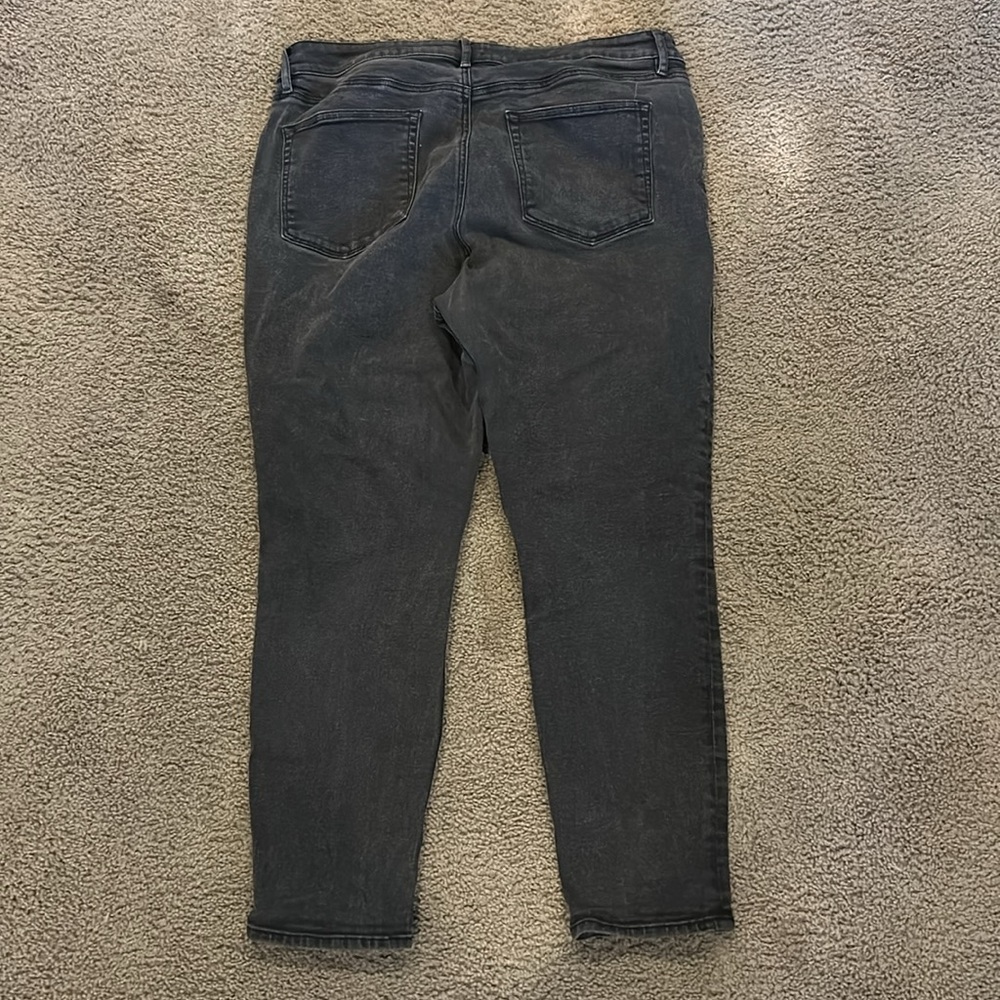 Loft Jeans - Picture 4 of 6